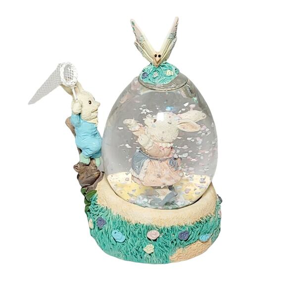 Vintage Bunnies Rabbits Butterfly Snowglobe Easter Egg Shape - Picture 1 of 12